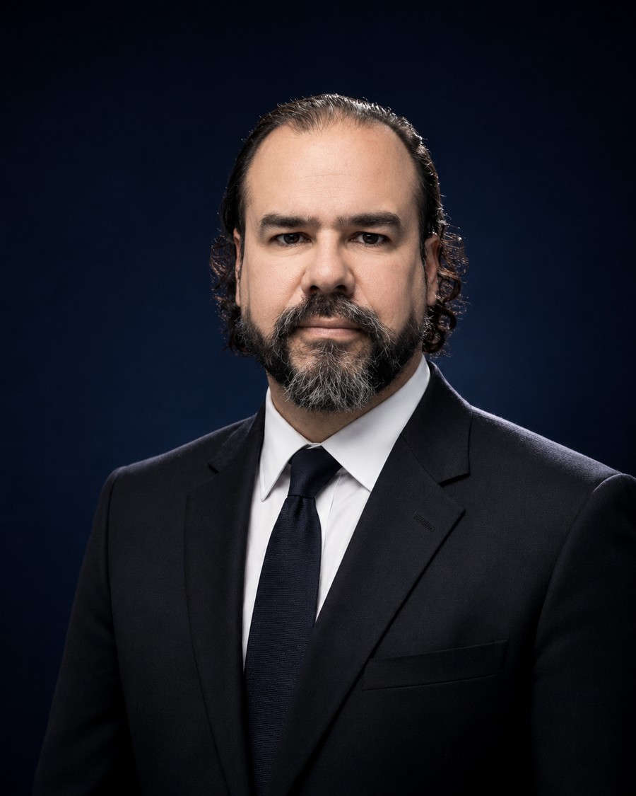 José Luis Hernández Zencovich · Socio Fundador · Abogado